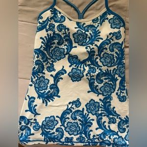 Lululemon tank top